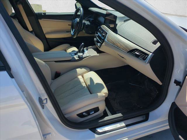 Used 2023 BMW 530i w/ Convenience Package RWD image 22