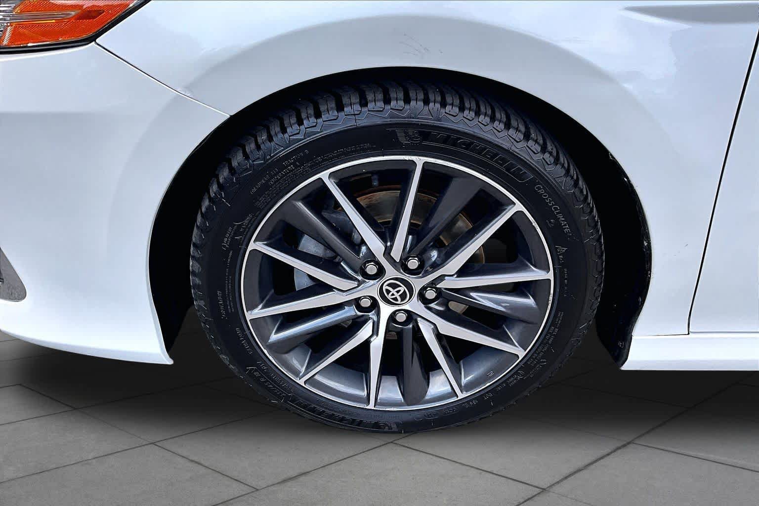 Certified 2022 Toyota Camry XLE AWD/4WD image 11