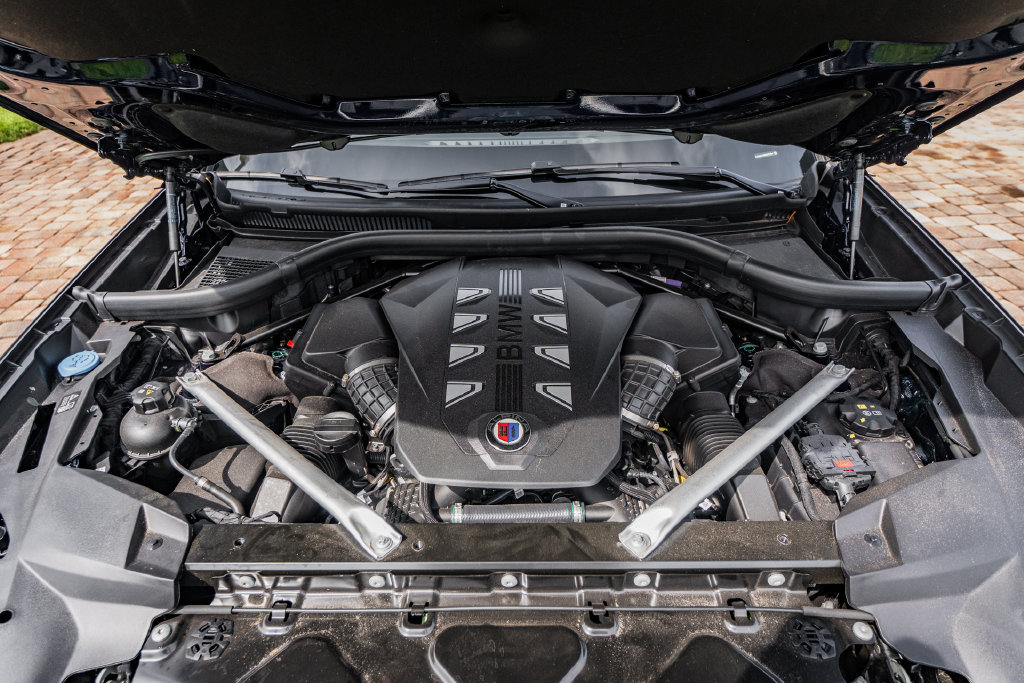 Used 2024 BMW ALPINA XB7 AWD/4WD image 44