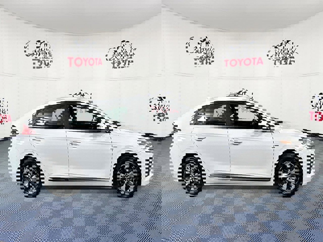 Used 2018 Hyundai Ioniq Limited image 8