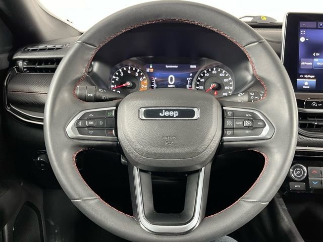 Used 2024 Jeep Compass Trailhawk image 11