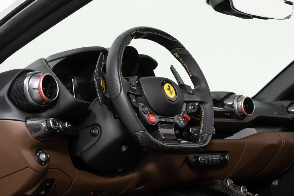 Used 2021 Ferrari 812 GTS RWD image 33