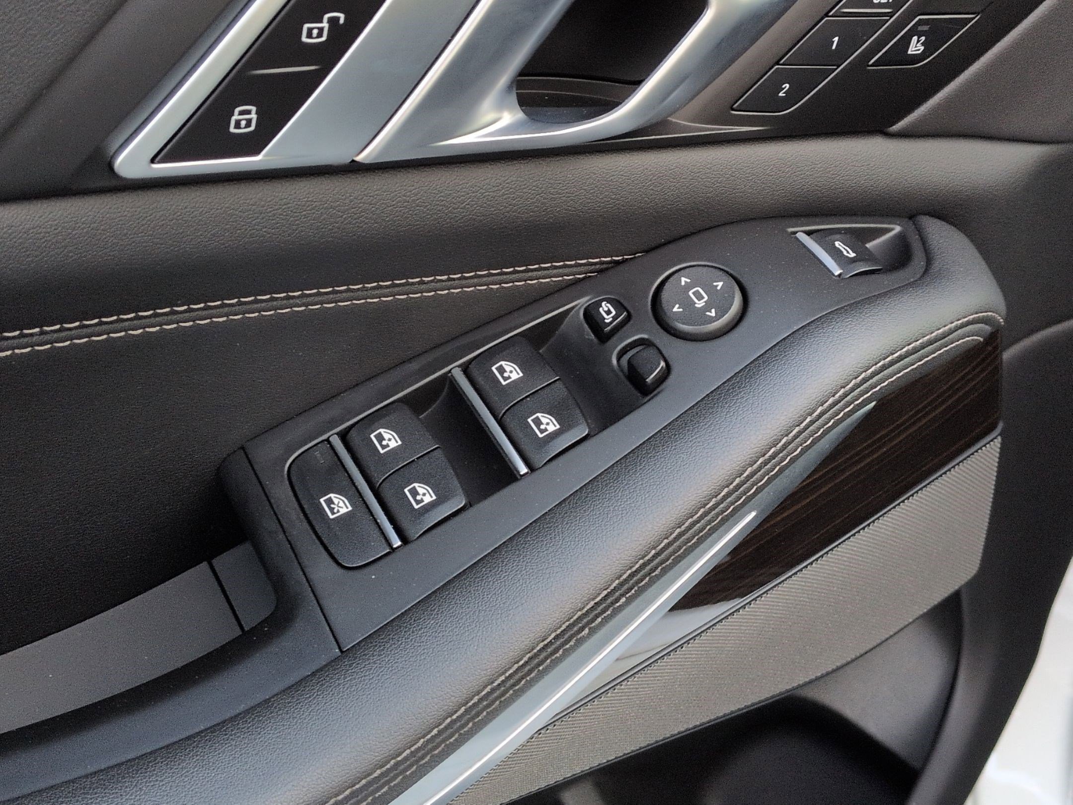 Used 2024 BMW X5 xDrive40i w/ M Sport Package image 15