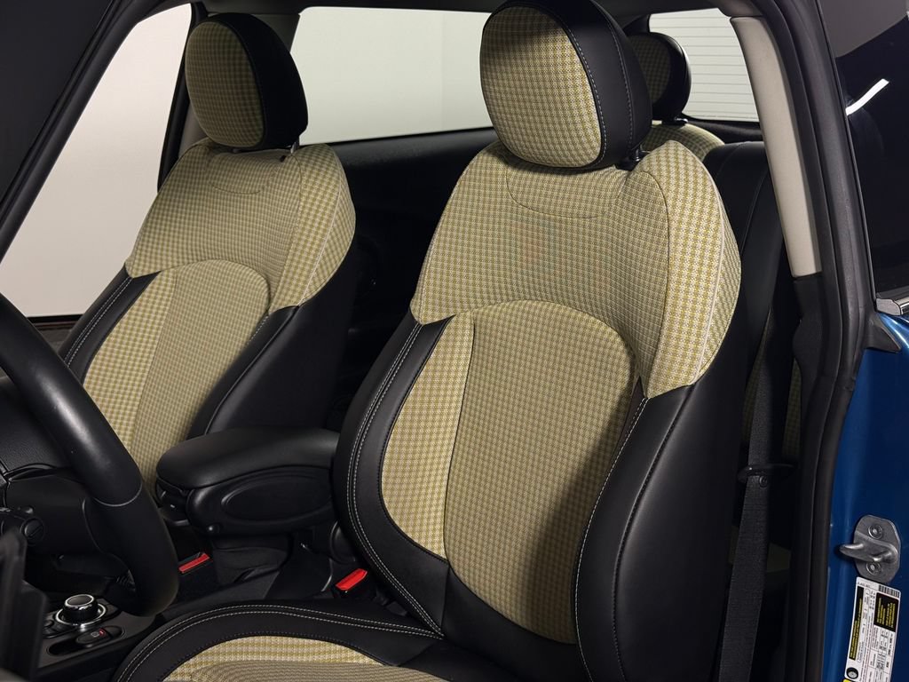 Certified 2024 MINI Cooper SE FWD image 23