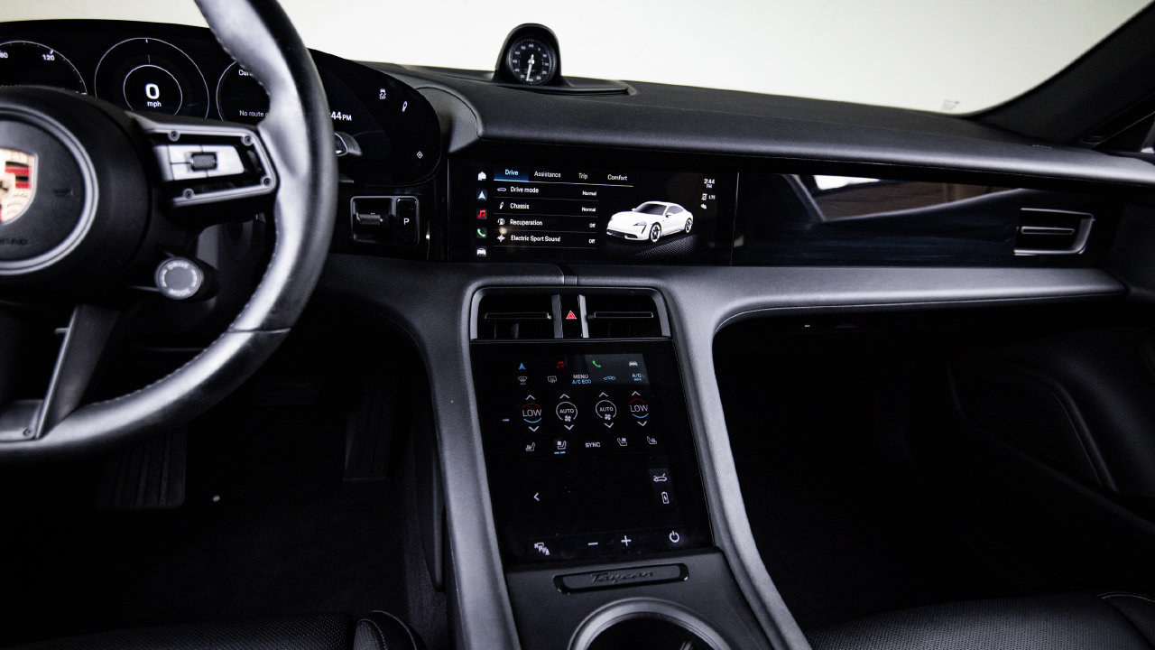 Certified 2023 Porsche Taycan RWD image 19