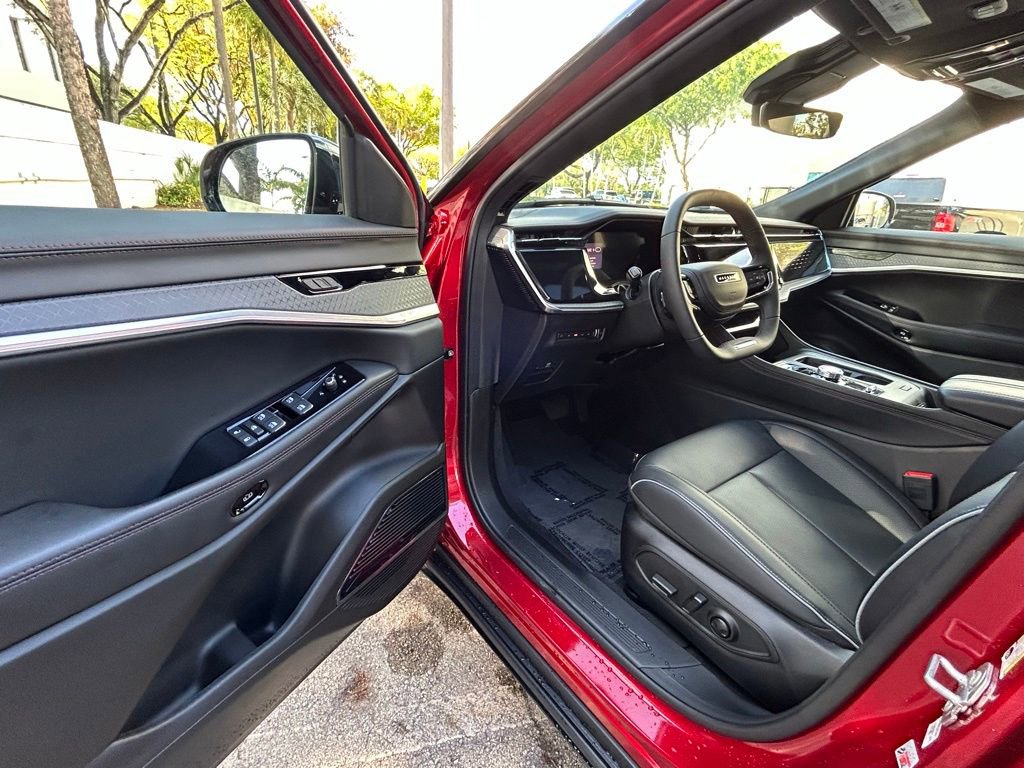 Used 2025 Jeep Wagoneer S Limited image 15