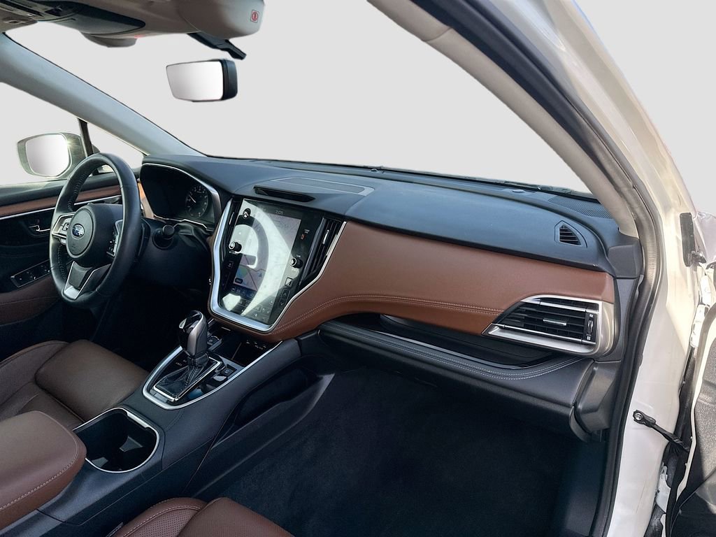 Used 2022 Subaru Outback Touring w/ Popular Package #2 image 32