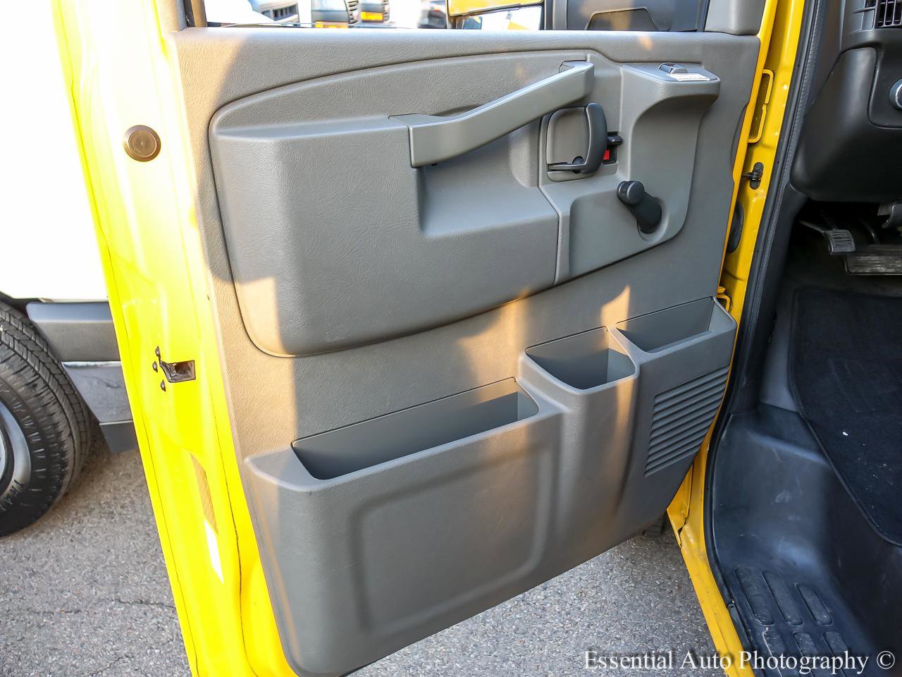 Used 2019 GMC Savana 3500 Extended w/ Driver Convenience Package image 17