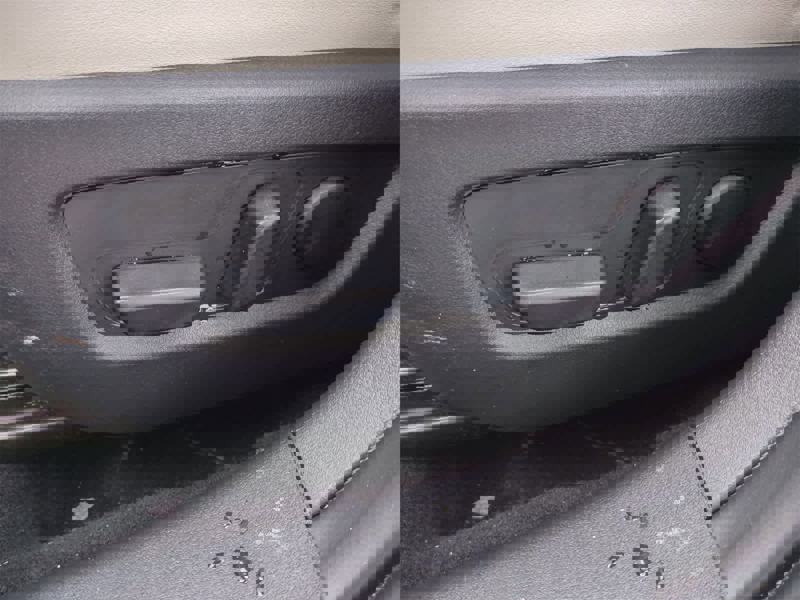 Used 2025 MAZDA CX-30 AWD 2.5 S w/ Premium Package image 16