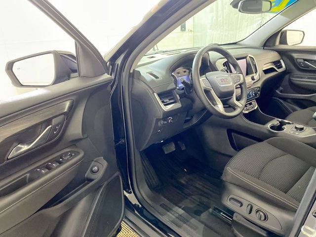 Used 2023 GMC Terrain SLE w/ Driver Convenience Package image 27