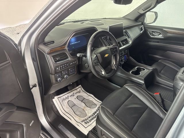 Used 2024 Chevrolet Suburban Premier w/ Advanced Technology Package AWD/4WD image 27
