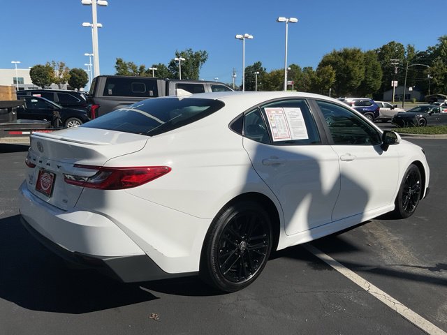 Used 2025 Toyota Camry SE FWD image 8