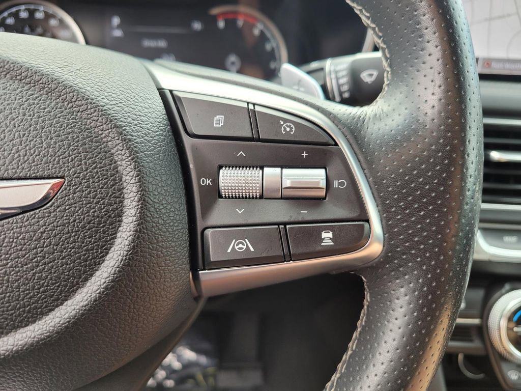 Used 2022 Genesis G70 2.0T image 29