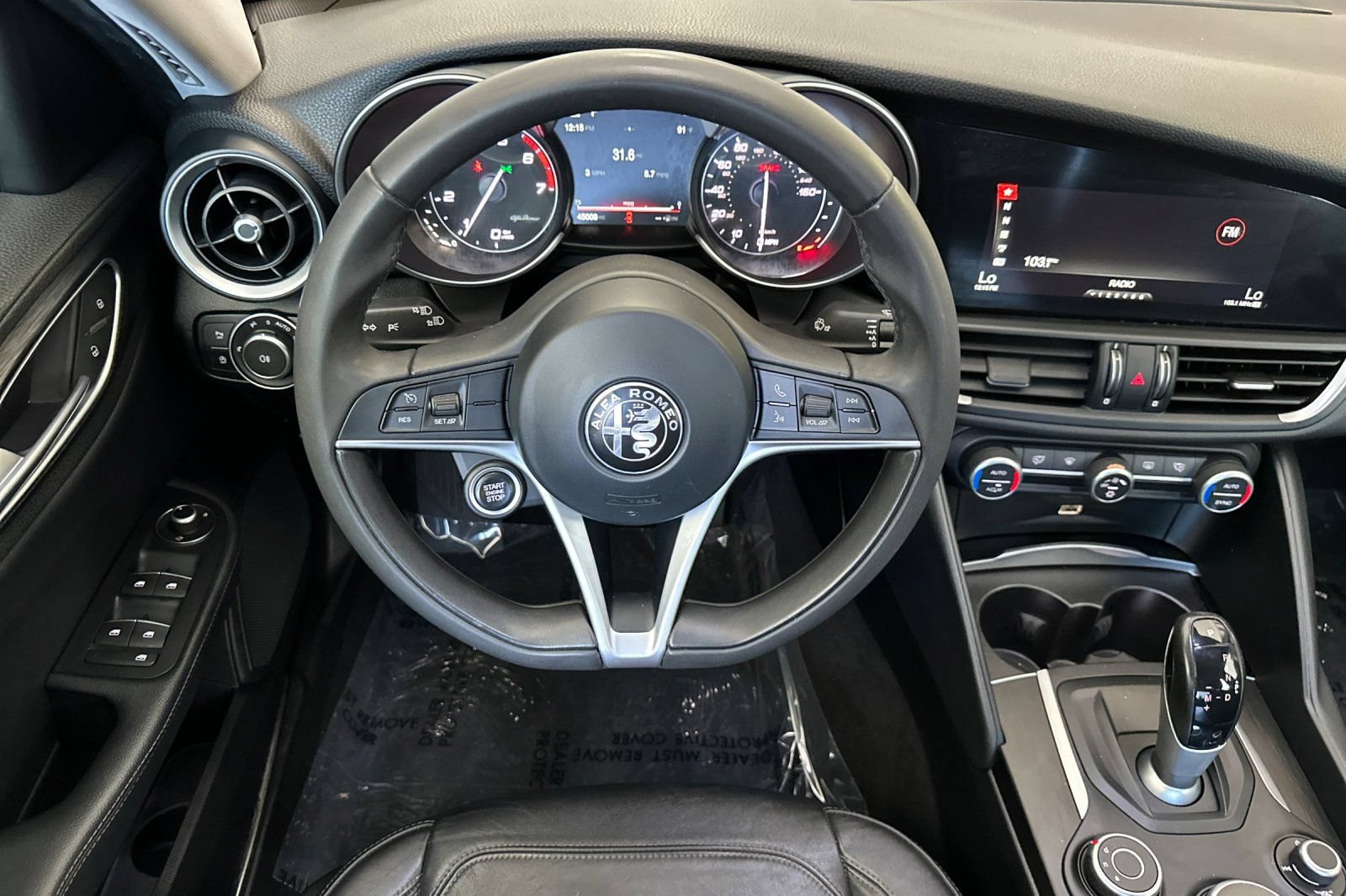 Used 2017 Alfa Romeo Giulia RWD image 16