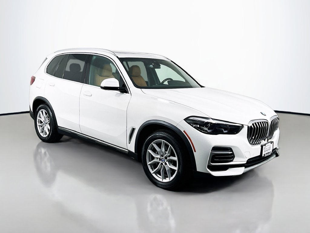 Used 2023 BMW X5 xDrive40i AWD/4WD image 1