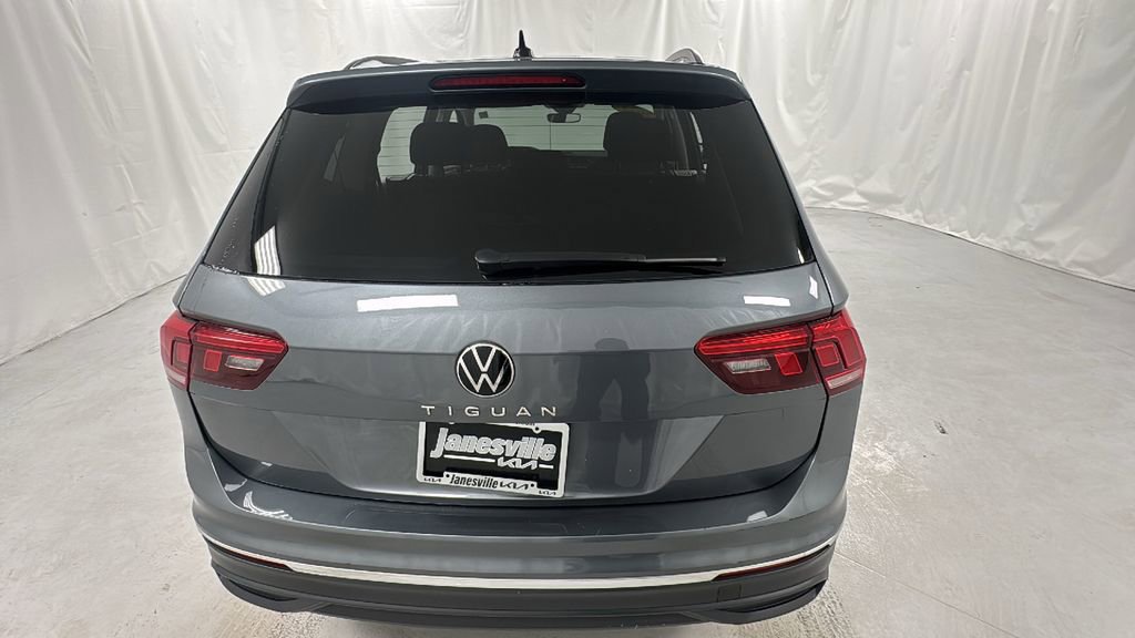 Used 2024 Volkswagen Tiguan S image 4