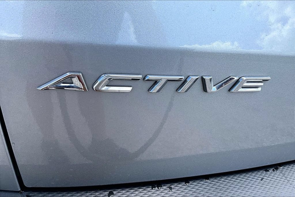 Used 2024 Ford Escape Active w/ Cold Weather Package FWD image 8
