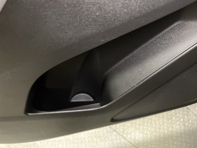 Used 2023 Chevrolet Equinox LS image 44