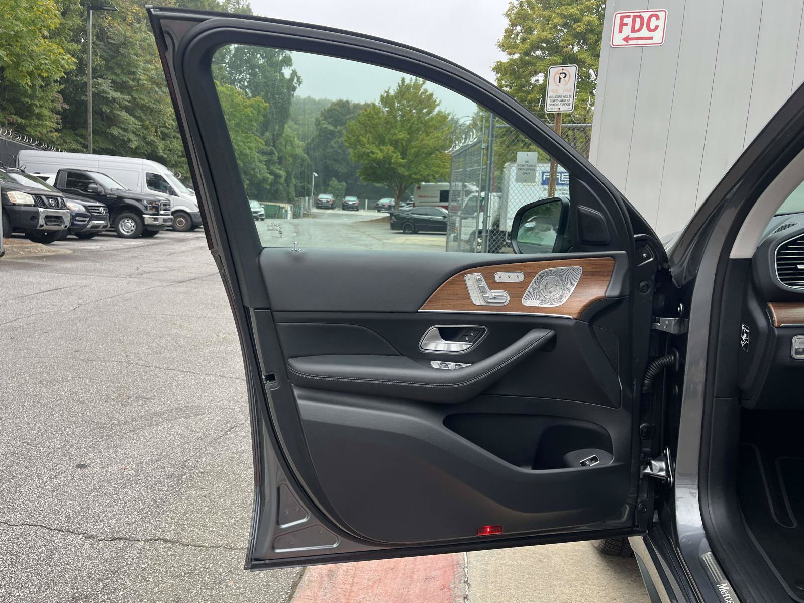 Certified 2025 Mercedes-Benz GLE 350 4MATIC image 17