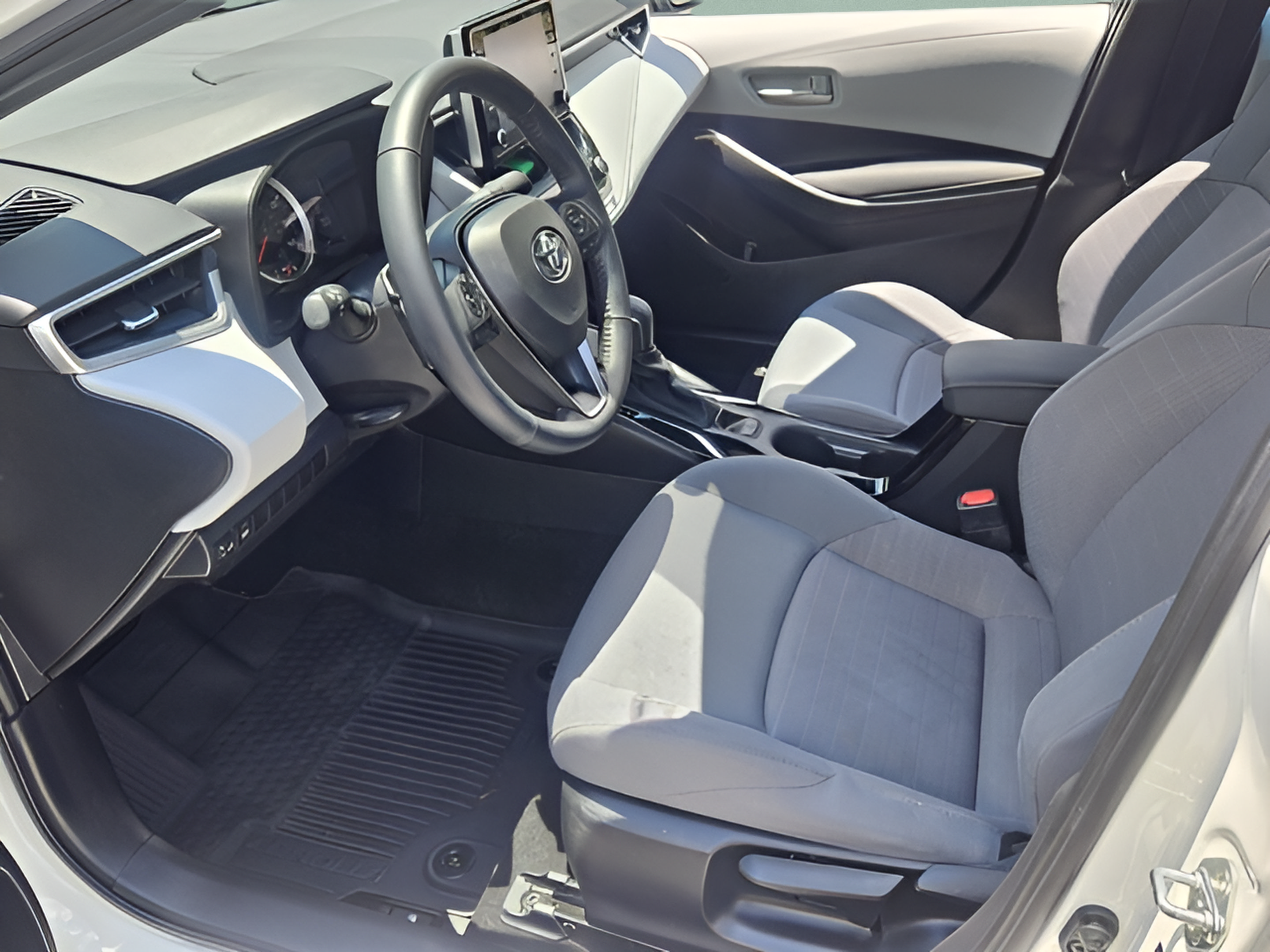 Used 2021 Toyota Corolla SE FWD image 12