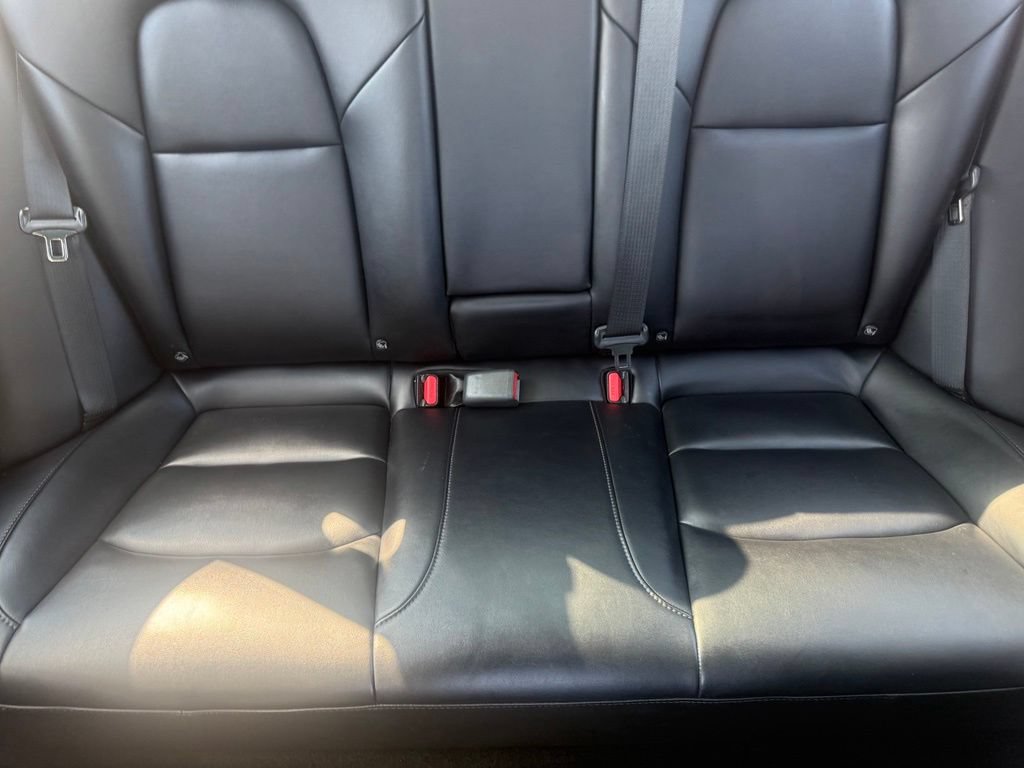 Used 2022 Tesla Model 3 Long Range AWD/4WD image 21