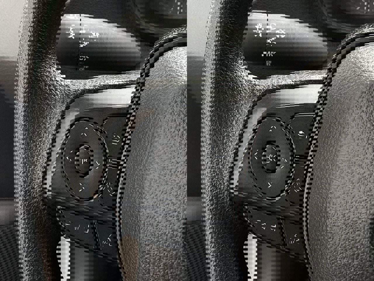 Used 2025 Toyota Corolla LE image 22