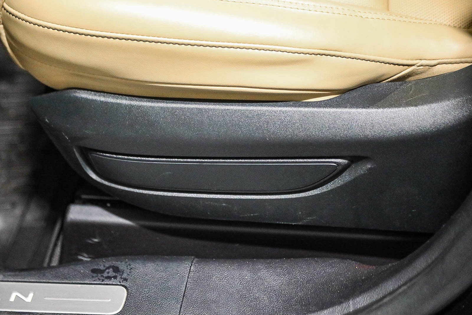 Used 2020 Lincoln Corsair Reserve w/ Equipment Group 201A image 19