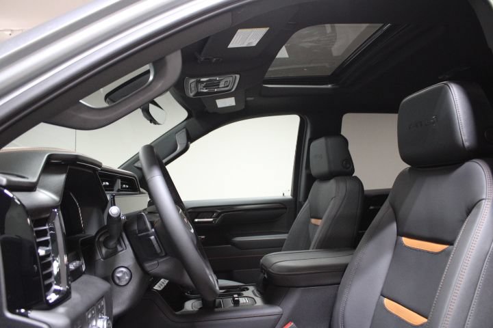 New 2026 GMC Sierra 1500 AT4 w/ Technology Package AWD/4WD image 4