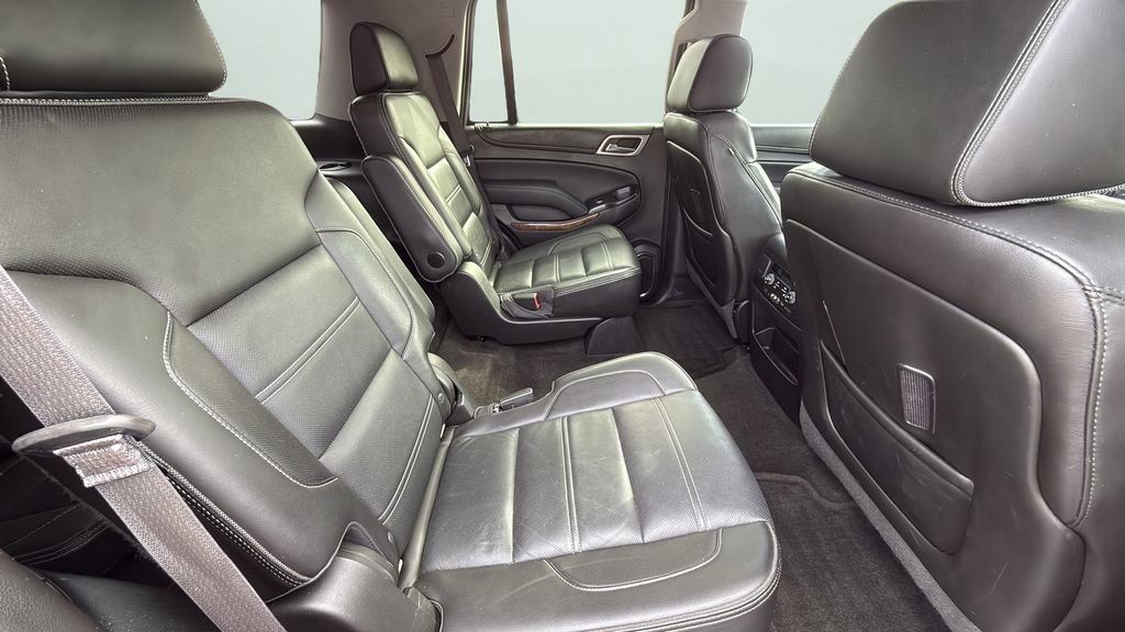 Used 2015 GMC Yukon Denali w/ Premium Package image 18