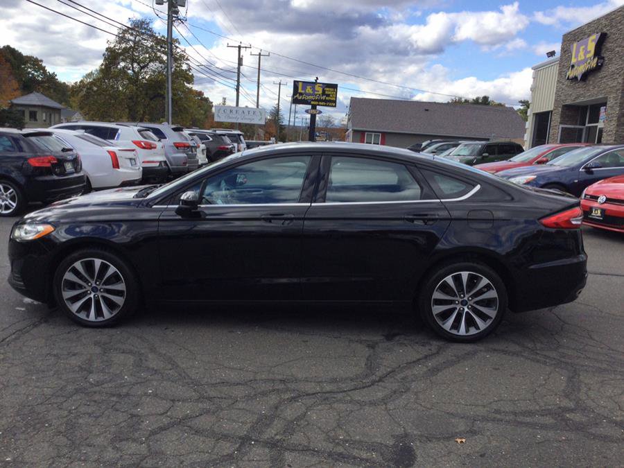 Used 2020 Ford Fusion SE image 8