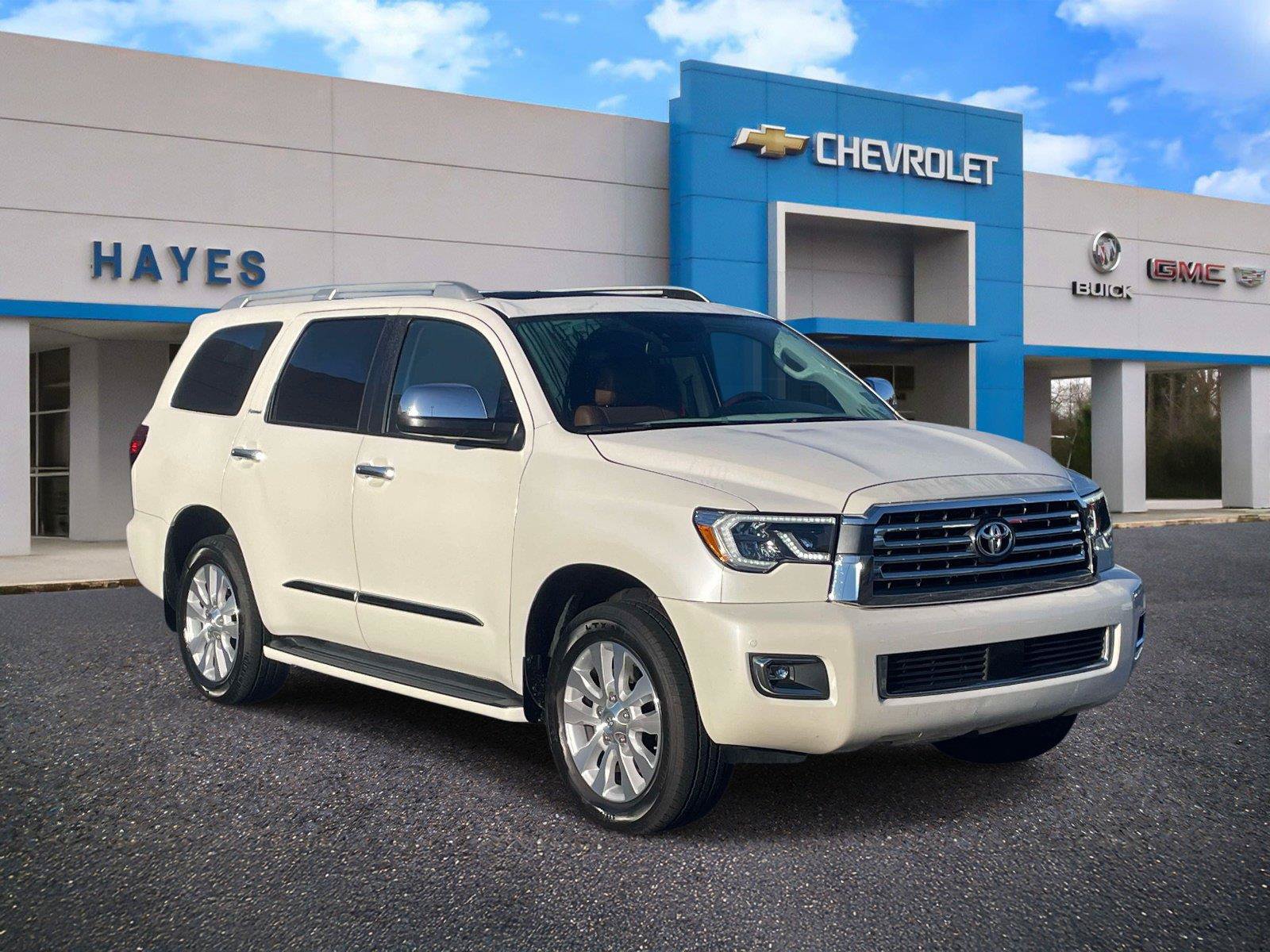 Used 2018 Toyota Sequoia Platinum RWD image 1