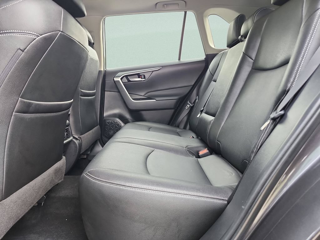 Used 2024 Toyota RAV4 XLE w/ Convenience Package FWD image 20