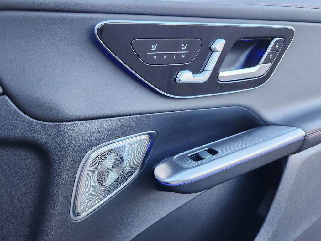 New 2025 Mercedes-Benz GLC 43 AMG 4MATIC image 19