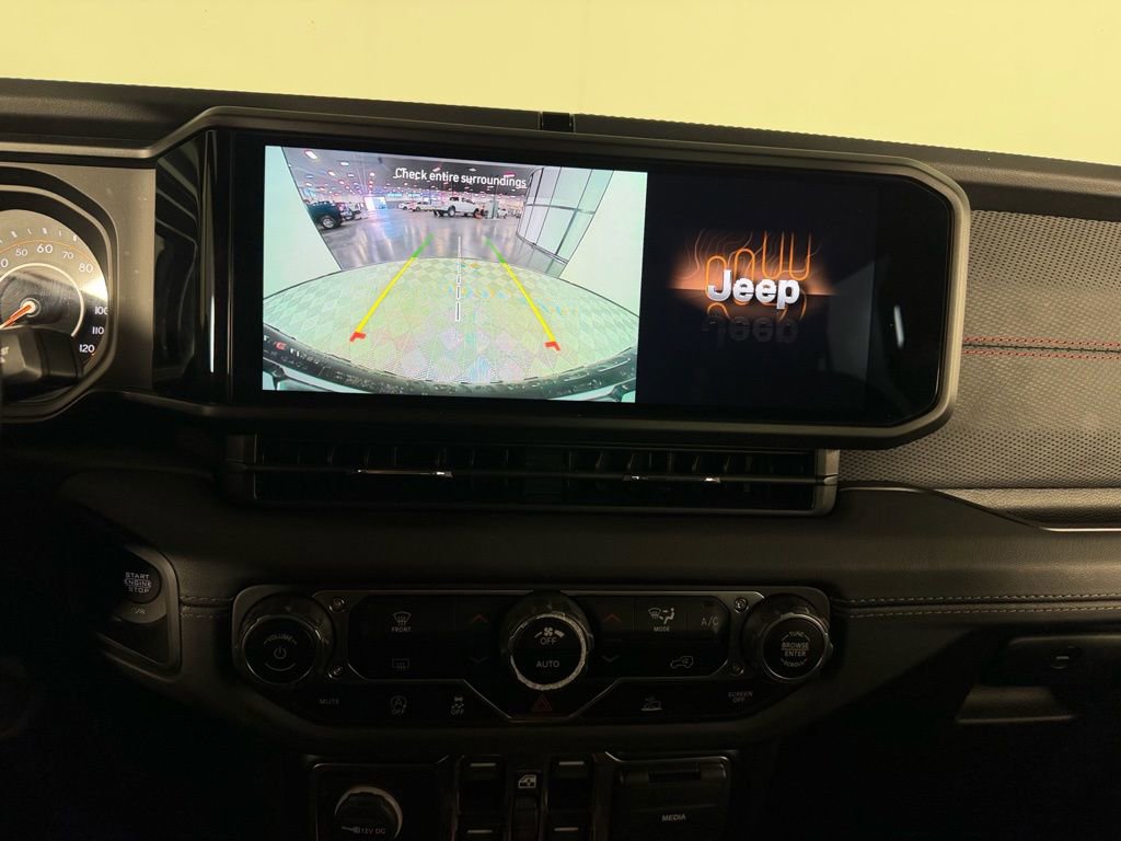 Used 2024 Jeep Wrangler Unlimited Rubicon image 19