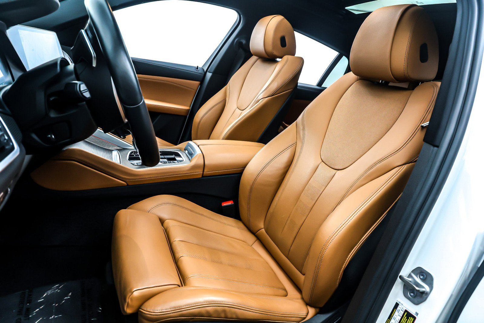 Used 2022 BMW X6 xDrive40i w/ M Sport Package image 17