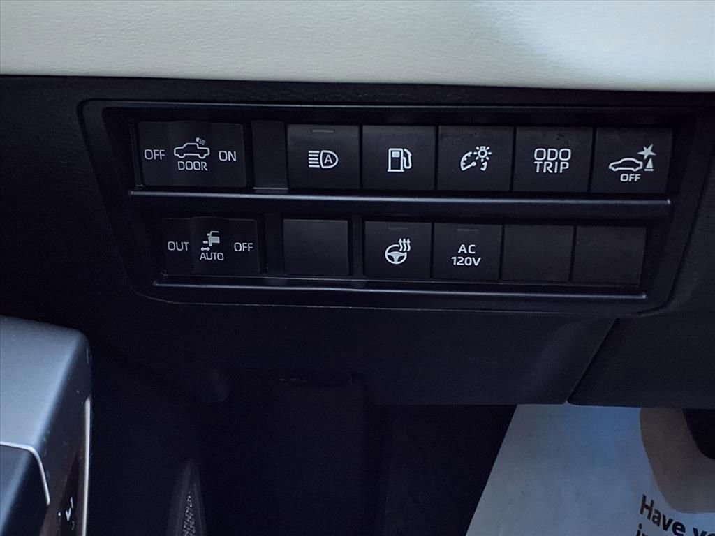 Used 2023 Toyota Tundra Capstone image 21