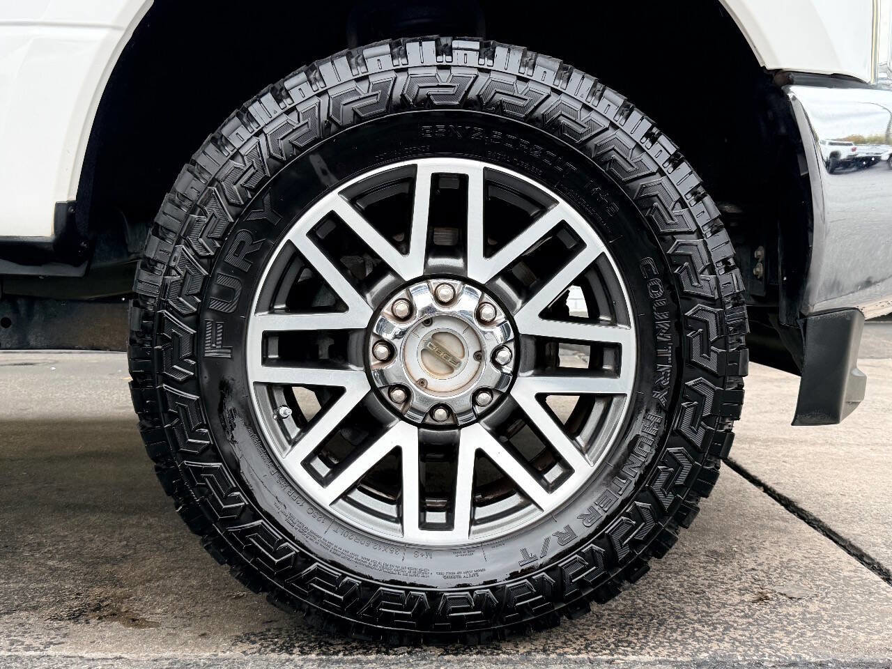 Used 2017 Ford F350 Lariat w/ FX4 Off-Road Package image 15