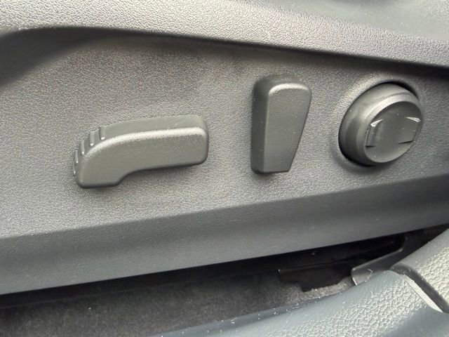 Used 2025 Subaru Outback Premium image 19