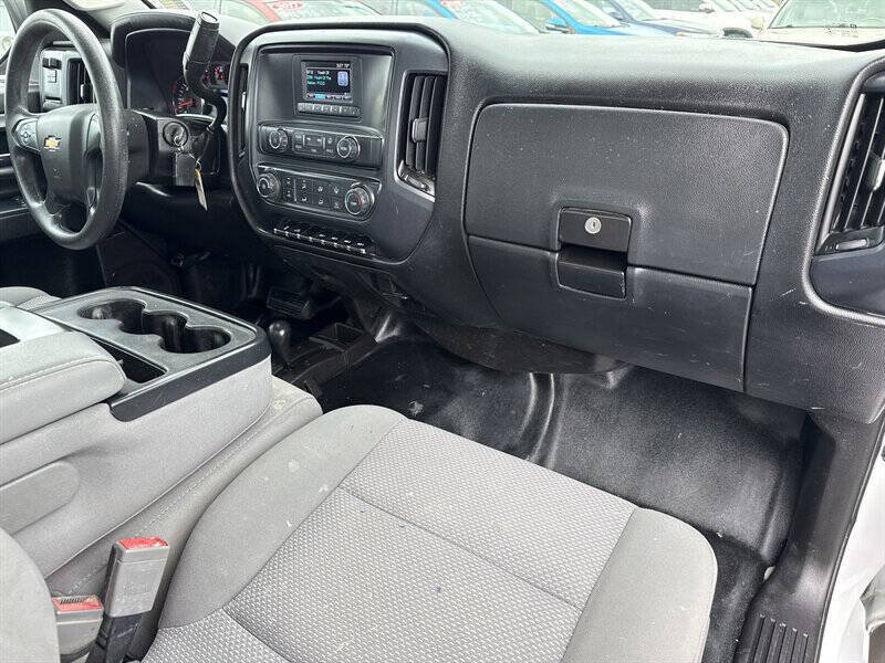 Used 2017 Chevrolet Silverado 2500 W/T w/ WT Convenience Package AWD/4WD image 22