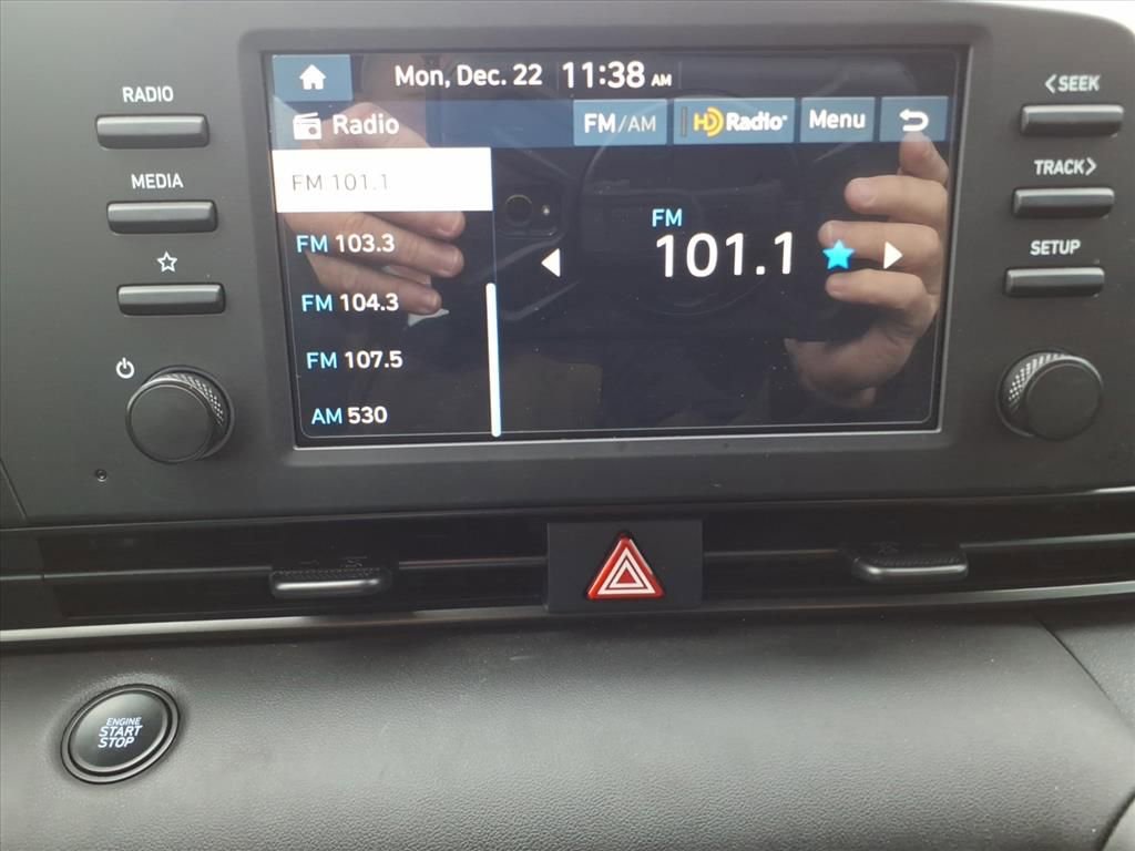 Used 2025 Hyundai Elantra Sport image 22