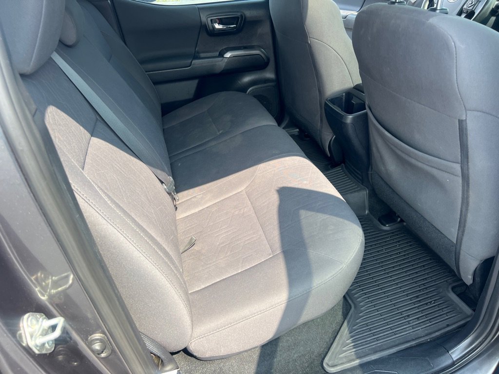 Used 2017 Toyota Tacoma 4x4 Double Cab image 16