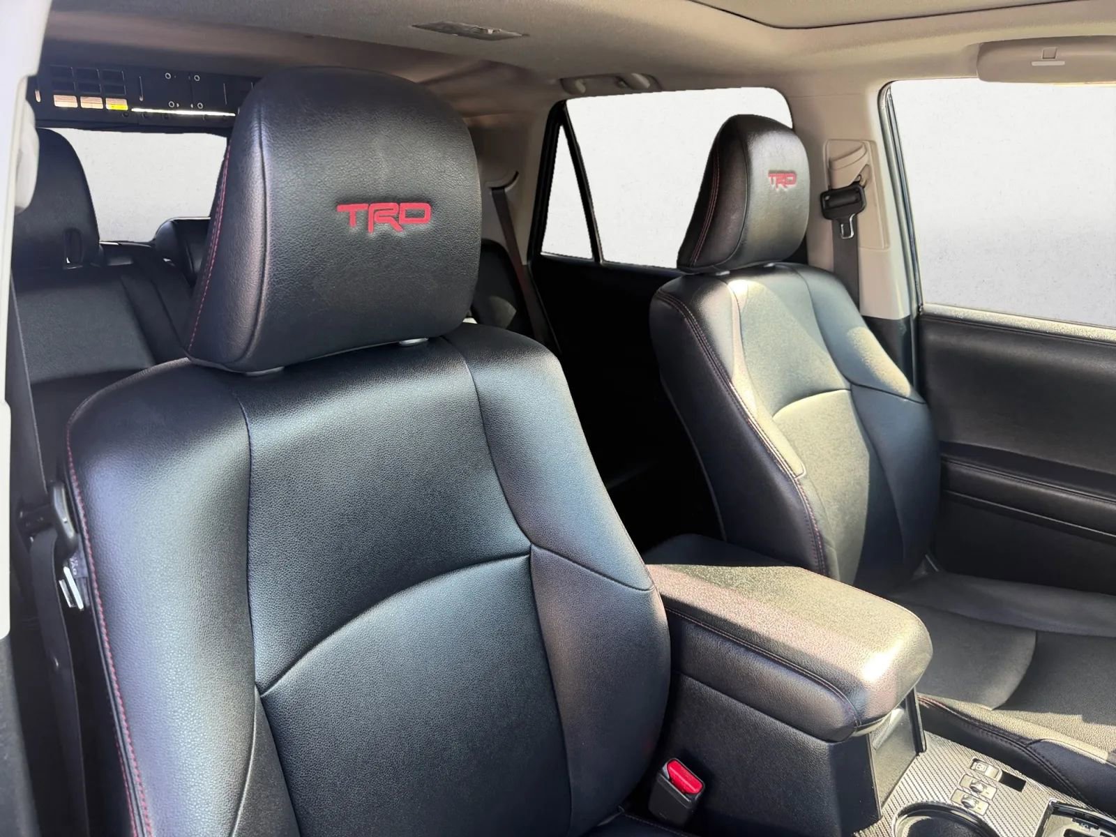 Used 2020 Toyota 4Runner TRD Off-Road Premium w/ Moonroof Package AWD/4WD image 25