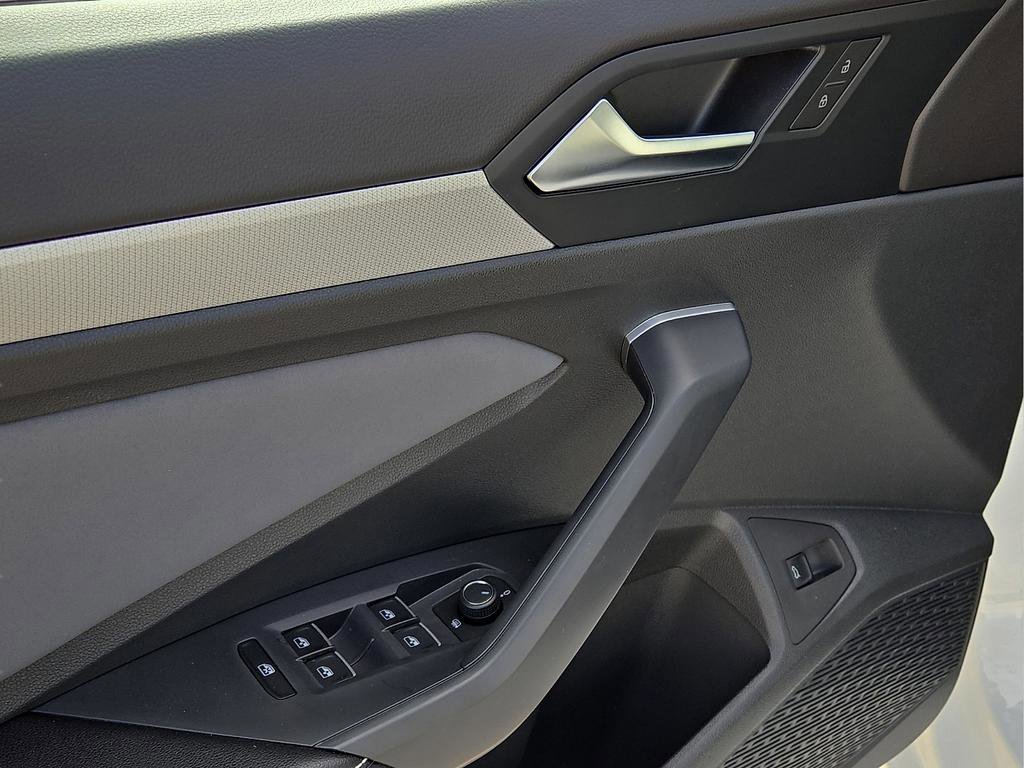 New 2026 Volkswagen Jetta SE image 14