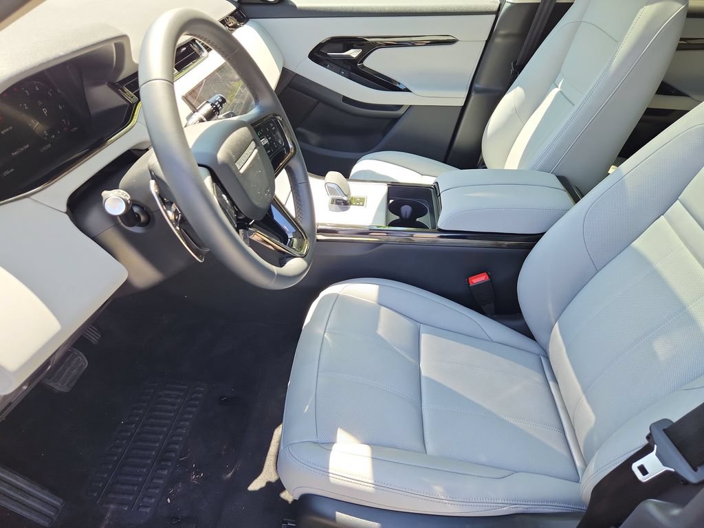 Used 2025 Land Rover Range Rover Evoque S AWD/4WD image 24