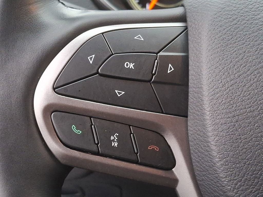 Used 2019 Jeep Cherokee Limited image 15