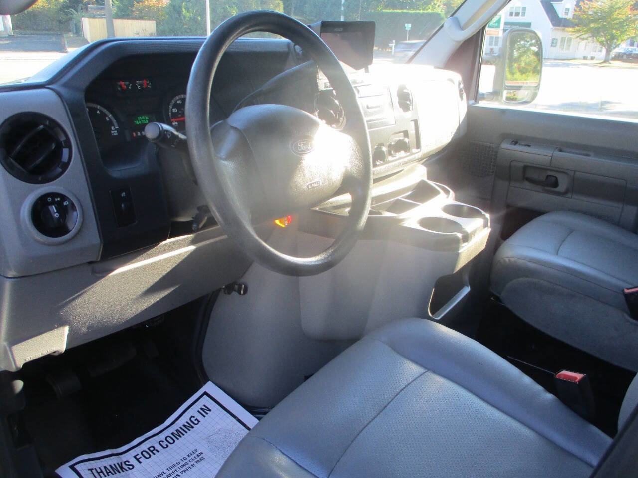 Used 2019 Ford E-450 and Econoline 450 Super Duty image 5