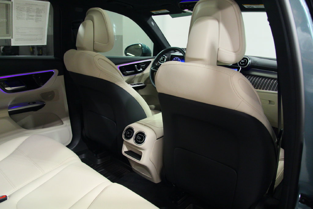 Certified 2025 Mercedes-Benz GLC 300 image 24