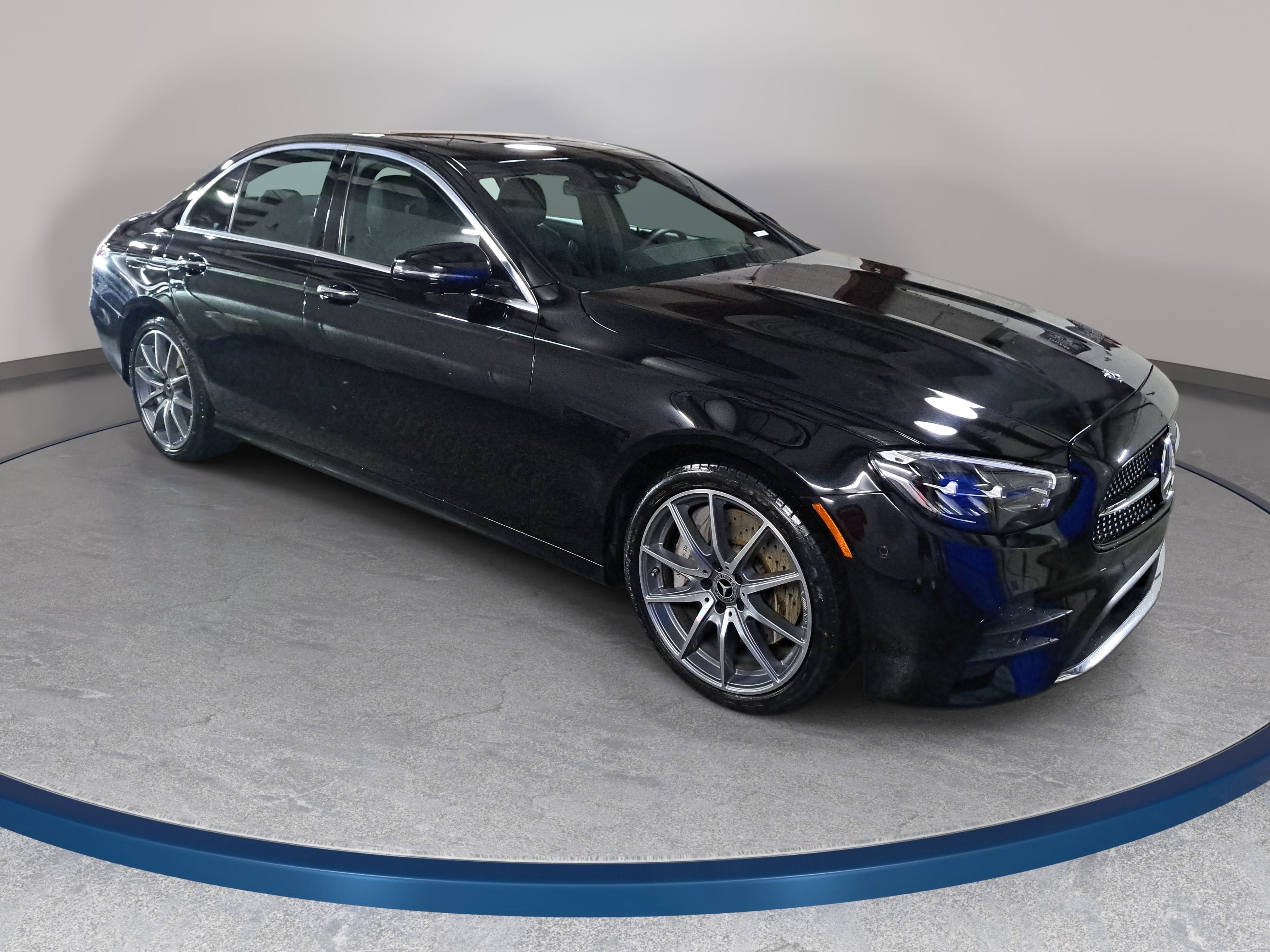 Used 2021 Mercedes-Benz E 350 4MATIC Sedan image 3