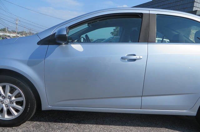 Used 2017 Chevrolet Sonic LT w/ Convenience Package image 27