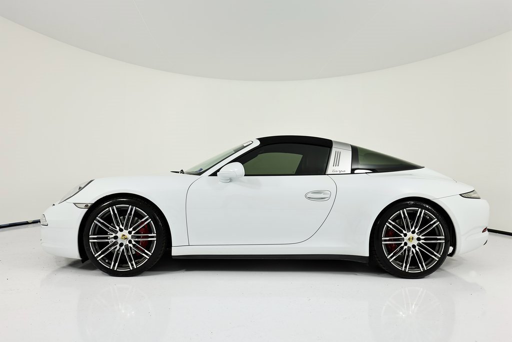 Certified 2015 Porsche 911 Targa 4S image 2